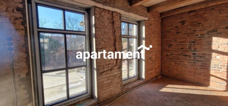 Duży dom na ul. Morelowej, 3 piętra, duża działka