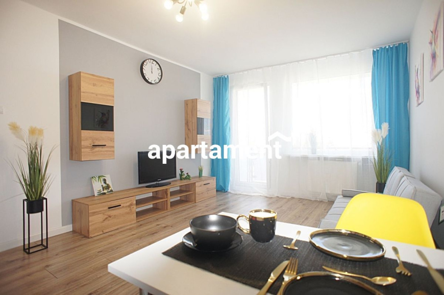 Nowa cena !! 2 pokojowe, Iii piętro-os. Pomorskie.