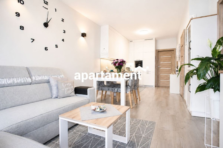 Gotowy apartament z ogrodem i miejscem postojowym