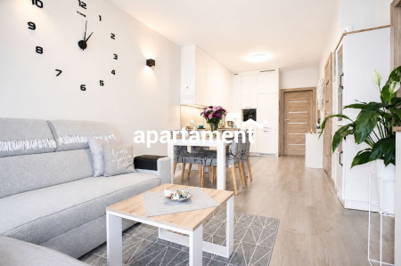 Gotowy apartament z ogrodem i miejscem postojowym